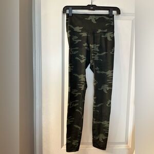 Good American Camo Leggings